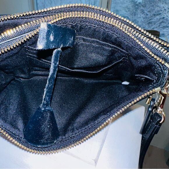 COACH - Double Corner zip brown wristlet - Picture 10 of 12